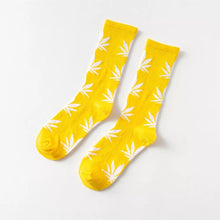 Load image into Gallery viewer, Weed Leaf Socks
