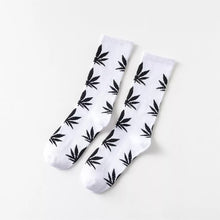 Load image into Gallery viewer, Weed Leaf Socks
