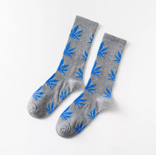 Load image into Gallery viewer, Weed Leaf Socks
