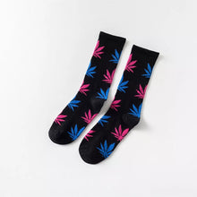 Load image into Gallery viewer, Weed Leaf Socks
