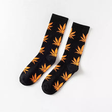 Load image into Gallery viewer, Weed Leaf Socks
